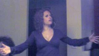 la mitad de sal y son