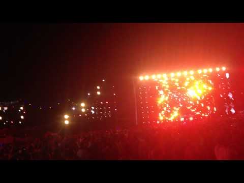 Chuckie Live at Electric Daisy Carnival 2012 Las Vegas - Bingo Players Rattle Live your life Mashup
