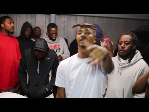 YoungFidge what we on ft zogg/ Banging or what..