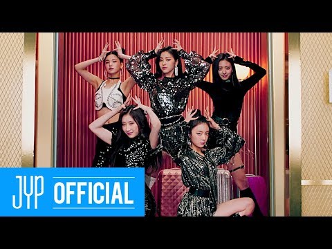 ITZY "달라달라(DALLA DALLA)" M/V @ITZY