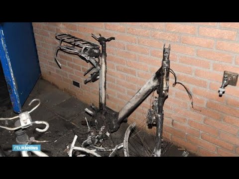 Accu's elektrische fietsen spontaan in brand: 'De hele fiets was weg'  - RTL NIEUWS