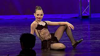 Candy Cane Lane| Maddie Ziegler {AS}