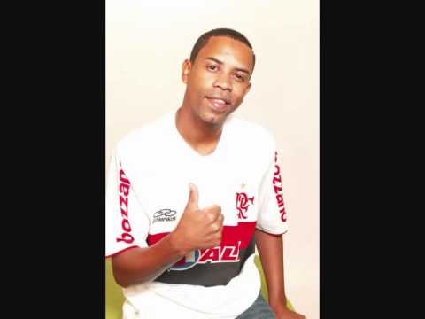 MC PÉ DE PANO - DANDO UM ROLÉ NO MORRO { AO VIVO NA BRASÍLIA }