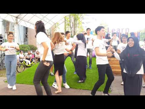 แว้นฟ้อหล่อเฟี้ยว Edufest2016 DPU