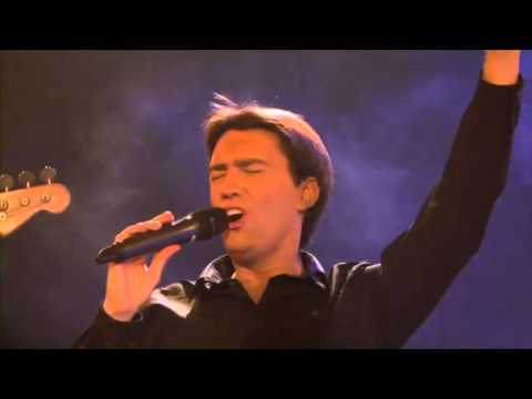 Laurent Sintès chante 