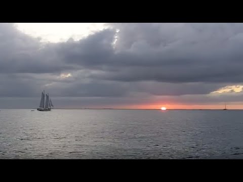 DJ Michael E / Camiel - Voando *k~kat chill café*