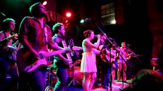 Eat You Alive (end) + Cold Is the Night - The Oh Hellos live in Austin