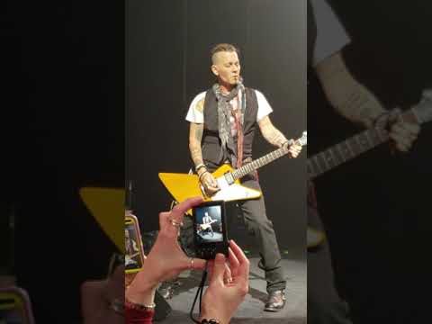 Johnny Depp & Hollywood Vampires May 20, 2018 Foxwoods Casino
