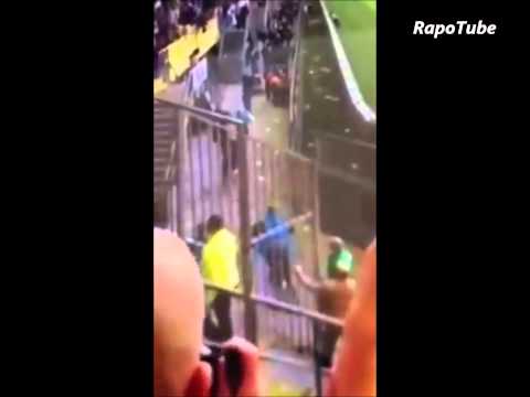 NAC Breda - Ajax ( Ajacieden krijgen klappen en rennen weg )
