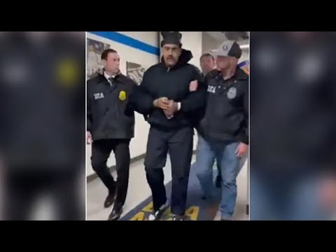 "Boa noite, feliz ano novo": Novas imagens mostram Nicolás Maduro no centro de detenção nos EUA