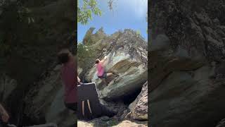 Video thumbnail of Blue Ice Sit, V8. Cocalzinho de Goiás