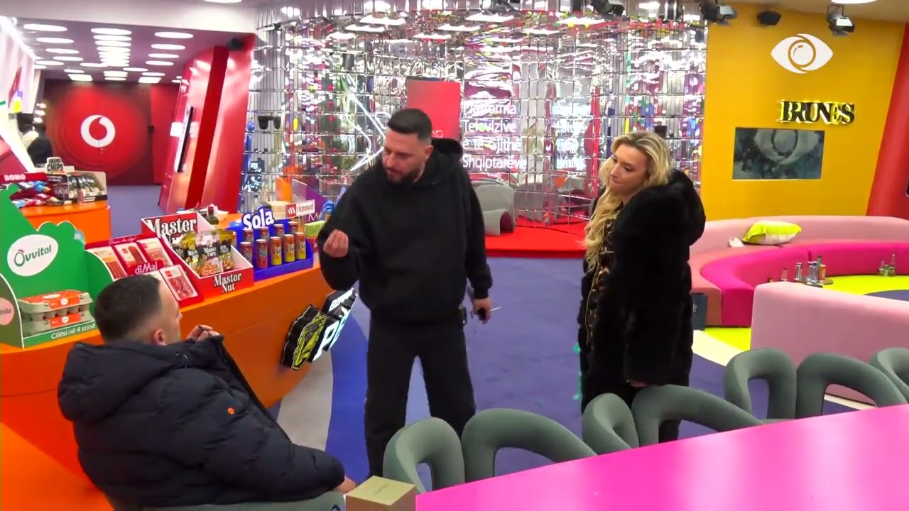 “E ke parë me kë jam afër unë?”/ Vijon biseda e Mirit me Senon dhe Lornën