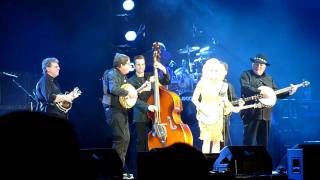 Dolly Parton singing Rocky Top at Better Day World Tour, SECC, Glasgow 20.08.11 HD