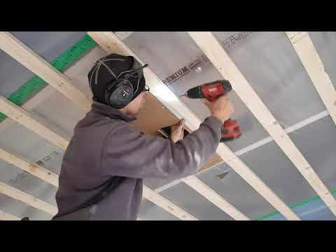 Husbygge del 17 - Fortsättning av backboxbygge samt montering i taket