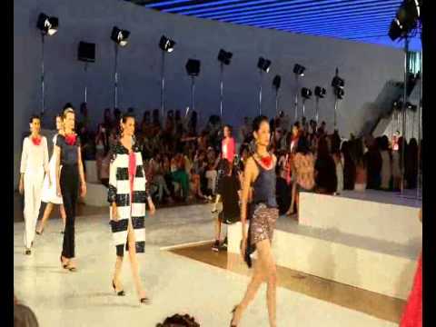 Desfile Juan Pedro López en 080 Barcelona Fashion