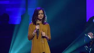 Joivan Jiménez leads "Only Wanna Sing" by Hillsong Young and Free