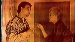 Dreaming I Am - Flowerbed.wmv