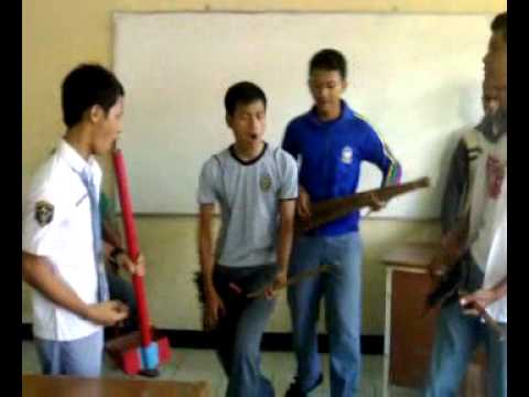 Menunggu-Zivilia ala Monierson-Gradison