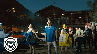 Ozuna &amp; Generación Escogida Ft. Christian Nieves - Llegó la Navidad (Video Oficial)