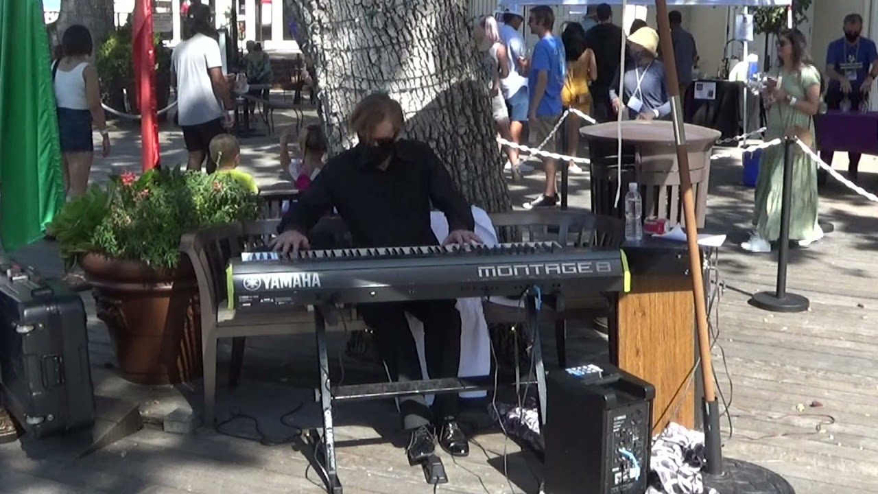 Promotional video thumbnail 1 for Richard Frazier - One Man Band