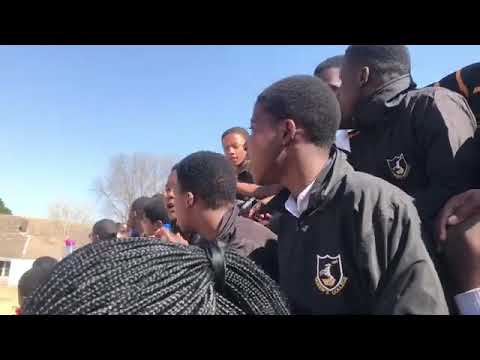 Queens College gwijo x Hozana