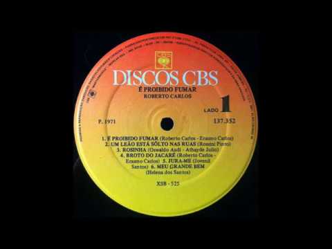 Videoclip de Um Leão Está Solto nas Ruas (Versão remasterizada) — Roberto Carlos