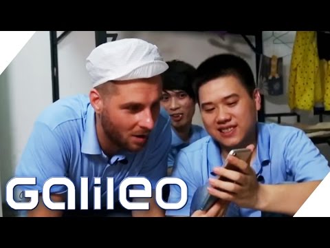 Self-experiment: What's it like to work as a Chinese migrant worker? | Galileo | ProSieben