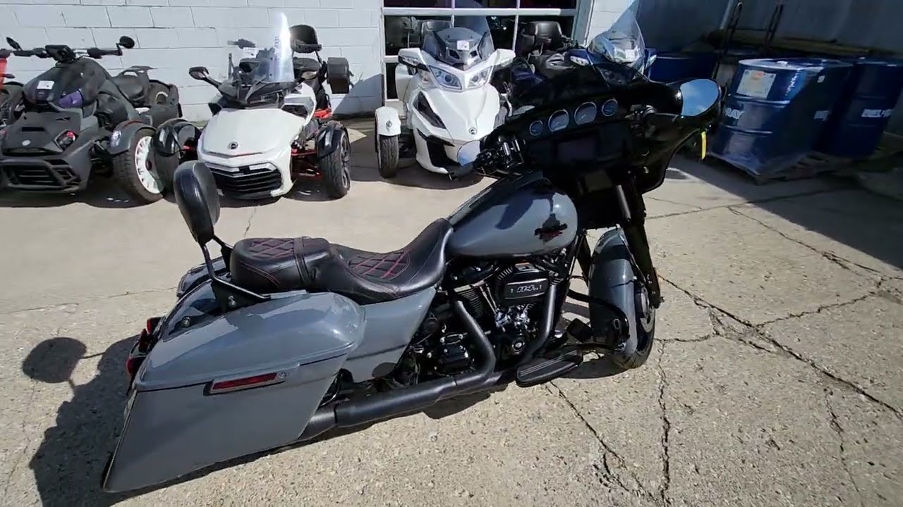 2022 Harley-Davidson® Street Glide Special Motorcycle