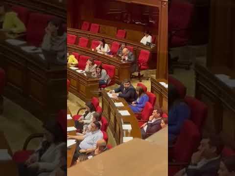 Փաշինյանը ԱԺ-ում է․ նախարարին չեն լսում