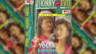Download lagu Yogya Bandung Vocal Jhony Iskandar & Evie Tamala mp3 Download lagu Yogya Bandung Vocal Jhony Iskandar & Evie Tamala mp3