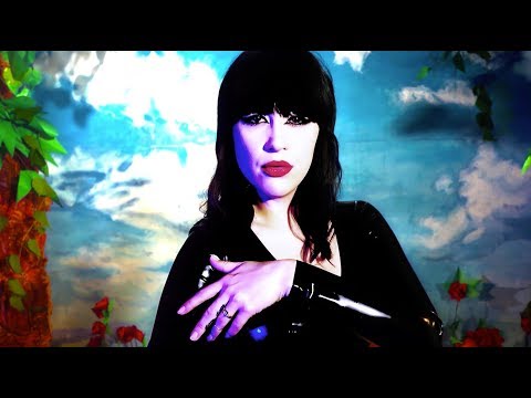 Dum Dum Girls - Lost Boys And Girls Club [OFFICIAL VIDEO]