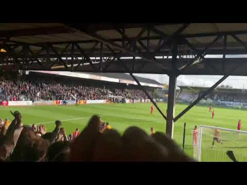 Cambridge United fans Celebrate￼ Jensen Weir’s goal against afc Wimbledon (1-0) 30/10/21