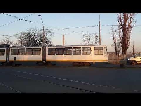 V3A-93 #347 ( Linia 25 ) părăsind zona "C.F.R. Progresul" ( Martie 2022 )