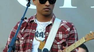 Bruno Mars - The Other Side (The Grove, Los Angeles) 09-17-10