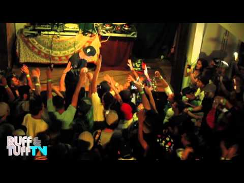 Rapsusklei Concierto en Costa Rica 2015 RUFF & TUF