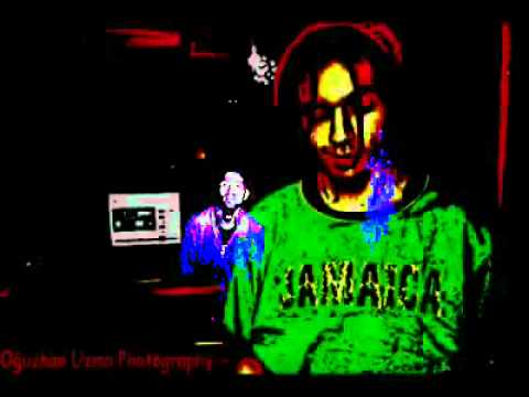 Red ft. Ais & Keişan ~ Hello Komançero