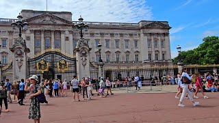 Buckingham Palace Walking Tour | 4K London Travel Video 🇬🇧