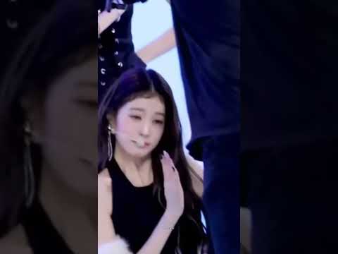 Uncomfortably close to Wonyoung