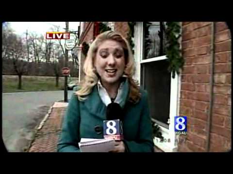 Marietta Residents Get Flooded Homes Ready For Holiday Tour