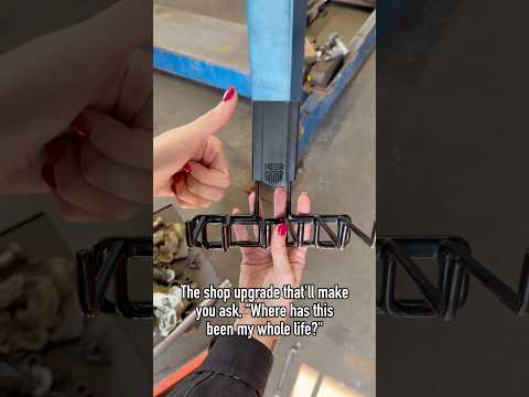 Video: Gator Magnetics Magnetic Pry Bar Hook for Pry Bars video thumbnail