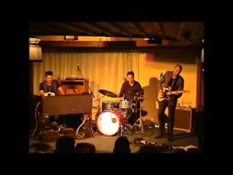 Alberto Colombo soloing live with Raphael Wressnig