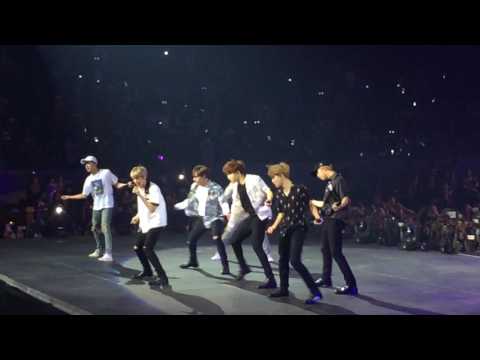 160903 BTS-Save Me Show Champion in MNL