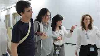 פדיון שבויים: אליזבטה צ'ורקוב נפגשת עם בני משפחתה בבי"ח שיבא (עדכוני משרד ראש הממשלה) - התמונה מוצגת ישירות מתוך אתר האינטרנט יוטיוב. זכויות היוצרים בתמונה שייכות ליוצרה. קישור קרדיט למקור התוכן נמצא בתוך דף הסרטון