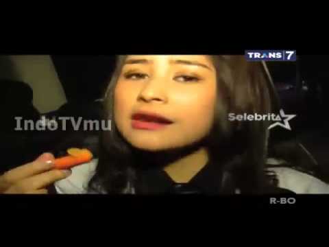 Aliando Syarief Ledek Kebiasaan Aneh Prilly Latuconsina Selebrita 24 Oktober 2015