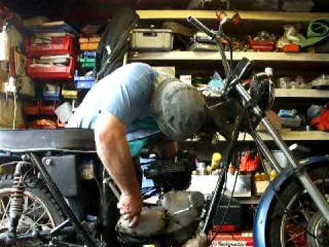 triumph 650cc engine removal