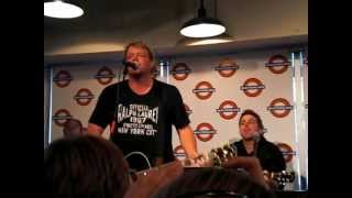 Pat Green singing Carry On @ Waterloo Records in Austin