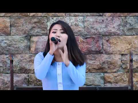 B. Lawmsangpuii :  Aw ropui ber