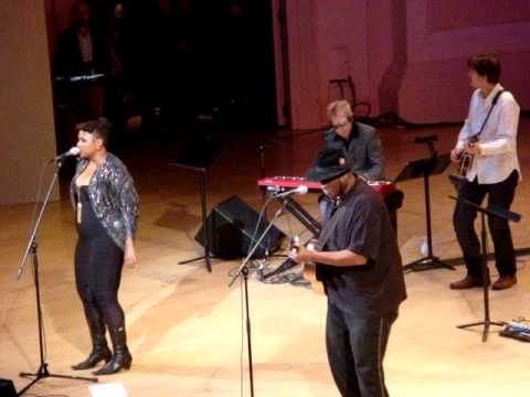 Taj Mahal w/Deva Mahal "Honky Tonk Woman"