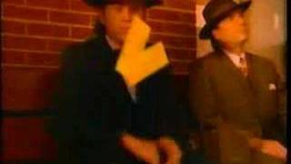 Aaron Jeoffrey - I Go To The Rock