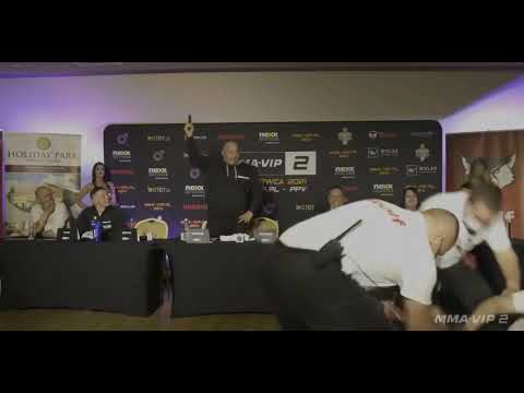 www.mma-vip.pl Strzelane podczas konferencji przed MMA-VIP 2  Wszyscy na pozycje ! 😉
